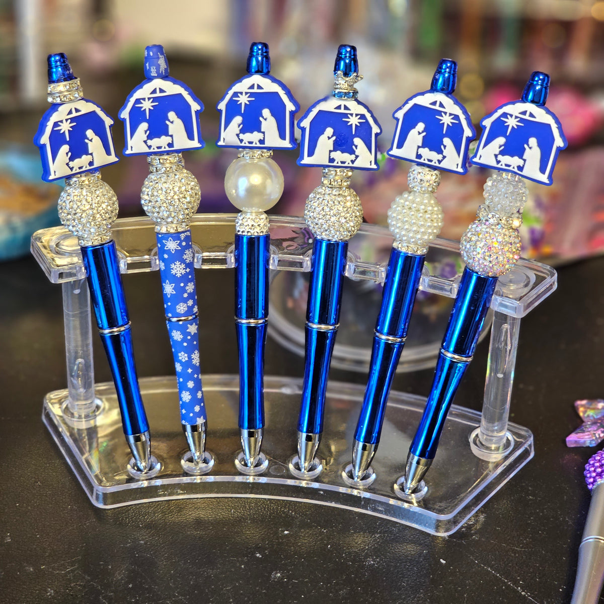 Nativity Pen